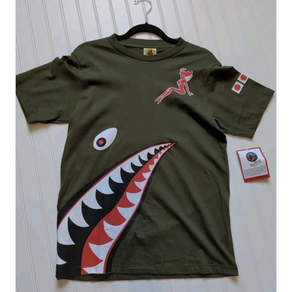 MAX BOXXER Mens Size Medium Green Flying Tiger Short Sleeve Button Up Shirt
